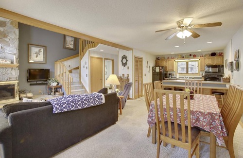 Davis Condo | Lovely 2 bedroom condo is sure to be the perfect reminder. You Gotta Getaway!