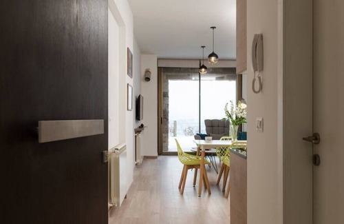 Kfardebian Apartment | Lovely 2bd Chalet with terrace - Redrock Faqra