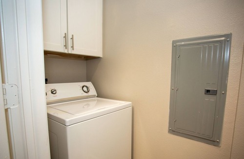 Kingwood Apartment | Lovely 2bed 2bath entire unit with pool