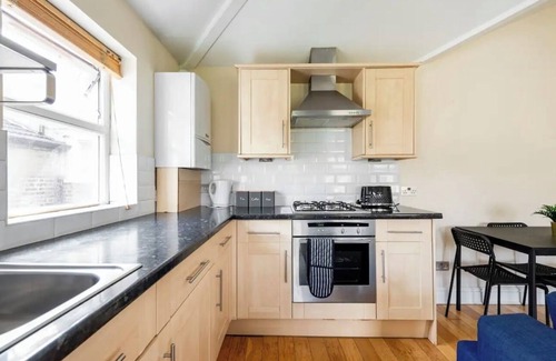 Nightingale Apartment | Lovely 3-bed 20 minutes to Central London