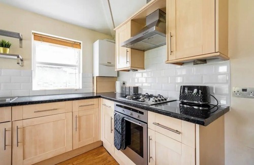 Nightingale Apartment | Lovely 3-bed 20 minutes to Central London