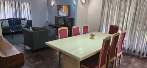 Harare Apartment | Lovely 3 bed in Mount Pleasant - 2153