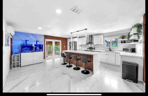 Coral Terrace House | Lovely 3-bedroom house in Miami with AC in the heart of Miami