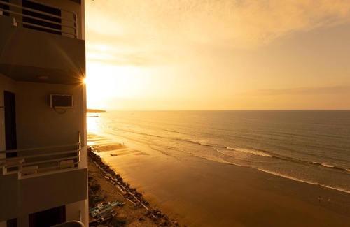 Manta Condo | Lovely 3 Bedroom Ocean View Condo in the heart of Manta