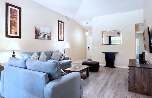 Silver Creek House | Lovely 3-Bedroom Pool Villa-1445SCD