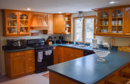 Harwich House | Lovely 4 bedroom, 3 bathroom home sleeping 8 located near the bike path