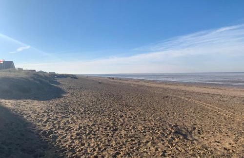 Heacham Ski Chalet | Lovely 4 Berth Chalet At Cedar Springs Park In Heacham, Norfolk Ref 92031Cs