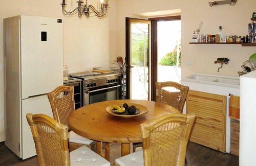 Cologna Spiaggia Villa | Lovely apartment in villa with A/C, pool, hot tub, WIFI, TV, patio, pets allowed and panoramic v.