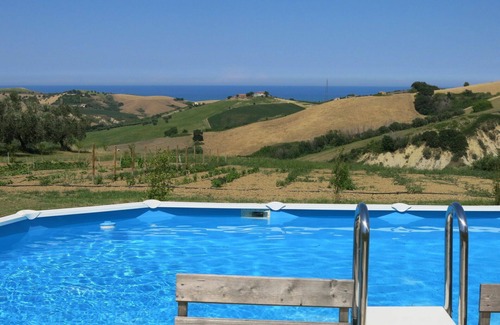 Cologna Spiaggia Villa | Lovely apartment in villa with pool, A/C, hot tub, WIFI, TV, patio, pets allowed and panoramic v.