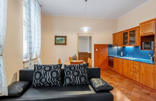 Tanvald Apartment | Lovely apartment for 4 guests with hot tub, WIFI, TV and pets allowed