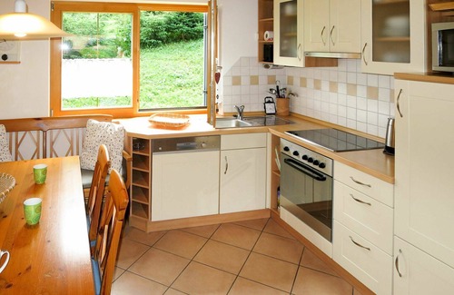 Maxlrain House | Lovely apartment in villa for 6 people with TV and terrace