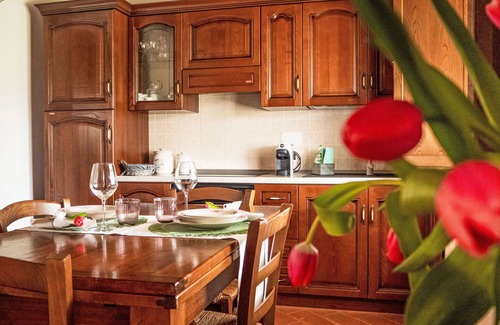 La Pesta House | Lovely apartment in villa for 4 people with A/C, WIFI, TV, terrace and pets allowed