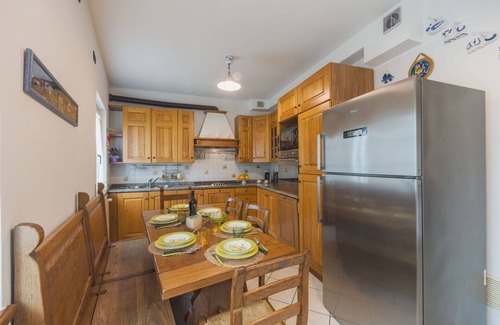 Stazzema Apartment | Lovely apartment for 6 people with WIFI, TV, terrace and pets allowed