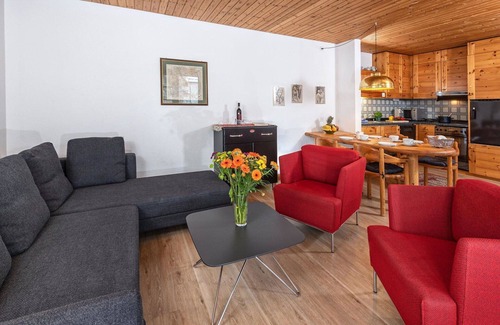 Lenzerheide Apartment | Lovely apartment for 4 guests with TV and balcony