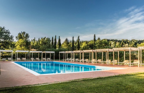 Montespertoli Apartment | Lovely apartment for 4 people with WIFI, pool and TV