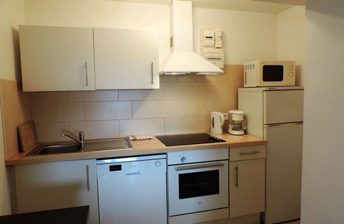 Partinello Apartment | Lovely apartment for 4 people with A/C, WIFI, TV, patio, pets allowed, panoramic view and parking