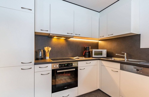 Kappl Apartment | Lovely apartment for 15 people with WIFI, TV, terrace and parking