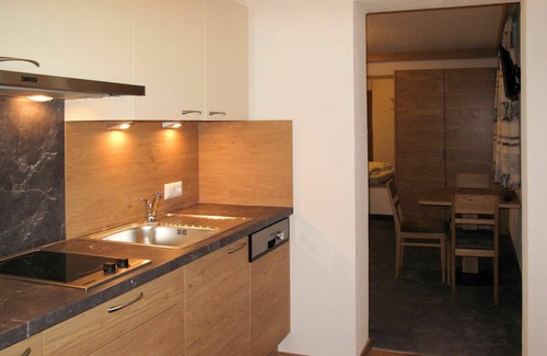 Fendels Apartment | Lovely apartment for 2 people with WIFI, TV and balcony