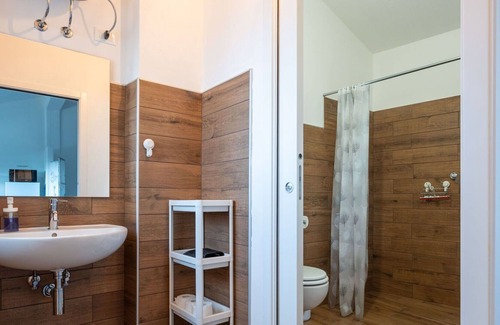 Donato Apartment | Lovely apartment for 2 people with terrace, pets allowed and parking