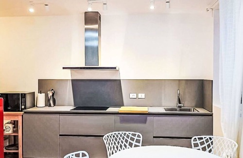 Trieste Old Town Apartment | Lovely apartment for 2 people with A/C