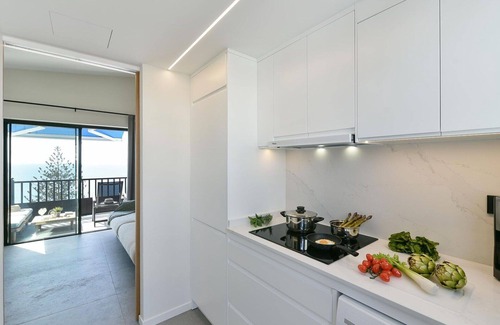 Patalavaca Apartment | Lovely apartment for 2 people with pool, A/C, WIFI, TV, balcony and pets allowed