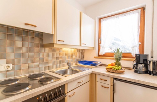 Kappl Apartment | Lovely apartment for 20 people with WIFI, TV, balcony and parking