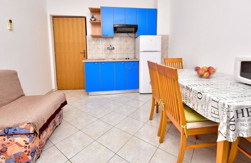 Tribanj Apartment | Lovely apartment for 3 guests with WIFI, A/C, TV and terrace