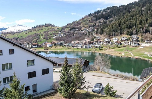Laax Apartment | Lovely apartment for 3 guests with WIFI, pool, TV, balcony, pets allowed, panoramic view and par.