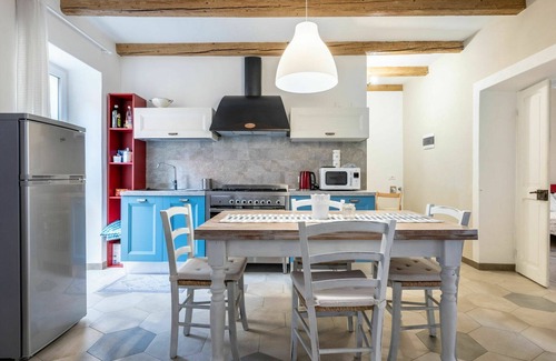 Omegna Apartment | Lovely apartment for 4 people with WIFI, TV, terrace and pets allowed