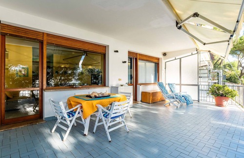 Capo Mimosa-Rollo Apartment | Lovely apartment for 4 people with WIFI, balcony and panoramic view