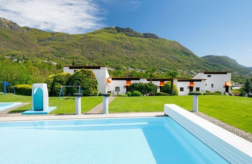 Sonvico Apartment | Lovely apartment for 5 guests with pool, WIFI, TV, patio, pets allowed and panoramic view