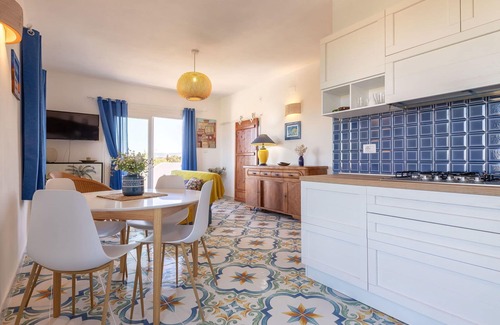 Eden Beach Apartment | Lovely apartment for 5 guests with A/C, TV and patio