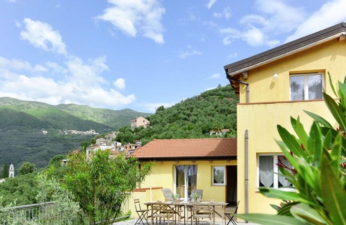 Pantasina Apartment | Lovely apartment for 6 guests with pool, TV, terrace, pets allowed and panoramic view