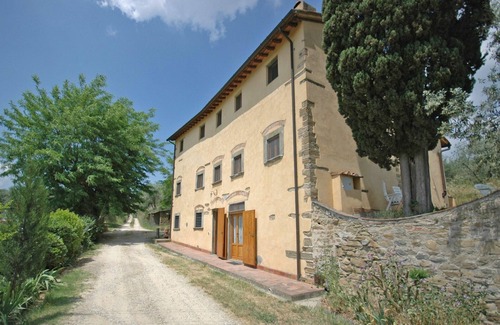 Romola Apartment | Lovely apartment for 6 guests with WIFI, pool, close to Florence