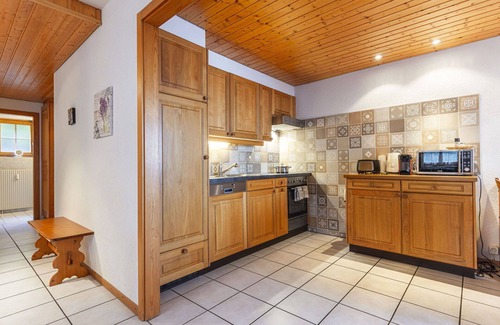 Champery Apartment | Lovely apartment for 7 people with WIFI, TV, patio and panoramic view