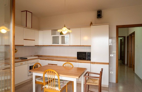 Silvi Apartment | Lovely apartment for 8 guests with WIFI, patio and pets allowed