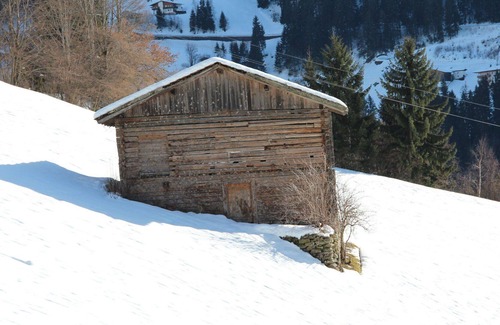 Gerlosbergeben Apartment | Lovely apartment for 6 people with WIFI, TV, pets allowed and parking