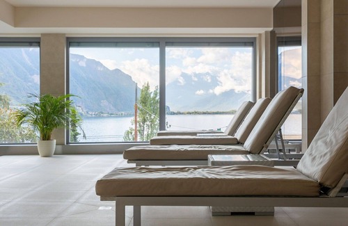 Montreux Apartment | Lovely apartment for 8 guests with pool, WIFI, TV, balcony and panoramic view