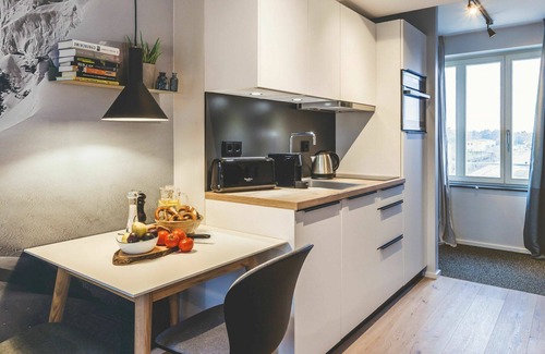 Prora Apartment | Lovely apartment for 2 people with pool, WIFI, TV, terrace and pets allowed