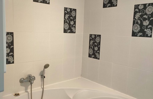 Saint-Mathieu Apartment | Lovely apartment for 4 to 6 people, 200 m from the beach and shops,