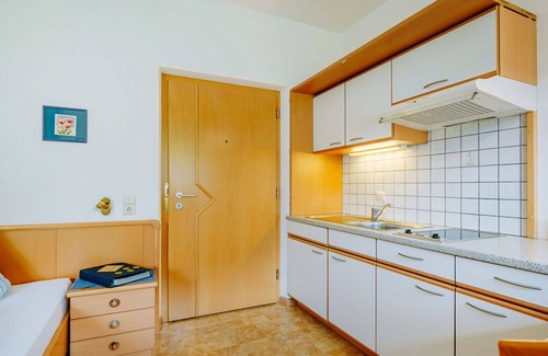 Andriano Apartment | Lovely apartment for 2 people with WIFI, pool, TV and patio
