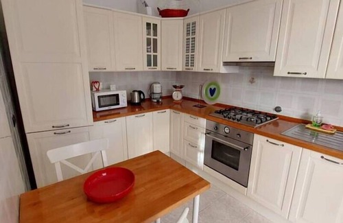 Pieve Ligure Apartment | Lovely apartment for 6 guests with WIFI, TV, balcony and pets allowed, close to Genoa