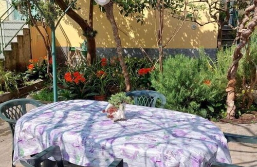Pieve Ligure Apartment | Lovely apartment for 6 guests with WIFI, TV, balcony and pets allowed, close to Genoa