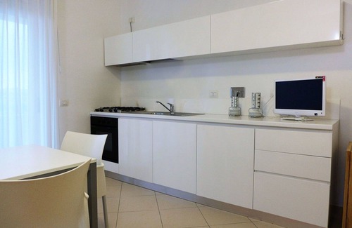 Marina di Vasto Apartment | Lovely apartment for 5 guests with WIFI, A/C, pool, TV, patio and pets allowed
