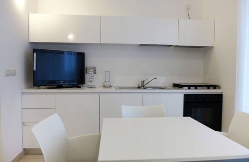 Marina di Vasto Apartment | Lovely apartment for 5 guests with WIFI, A/C, pool, TV, patio and pets allowed