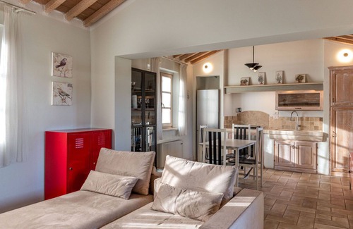 Scarlino Apartment | Lovely apartment for 4 guests with pool, WIFI, A/C, TV, terrace, pets allowed and panoramic view