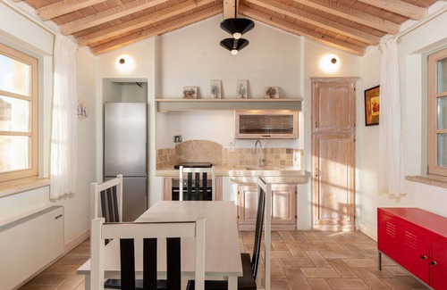 Scarlino Apartment | Lovely apartment for 4 guests with pool, WIFI, A/C, TV, terrace, pets allowed and panoramic view