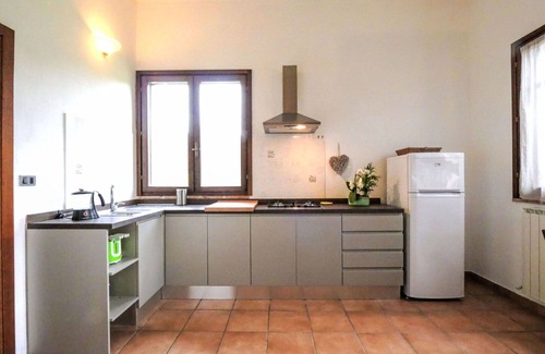 Montorsaio House | Lovely apartment in villa with pool, WIFI, TV, patio, pets allowed and panoramic view