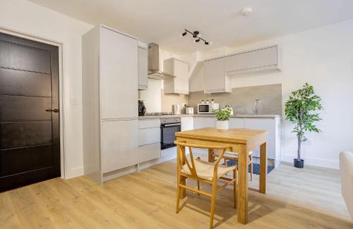 Poplar Apartment | Lovely apartment in London