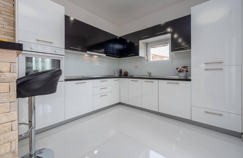 Maslenica Apartment | Lovely apartment in Maslenica with WiFi